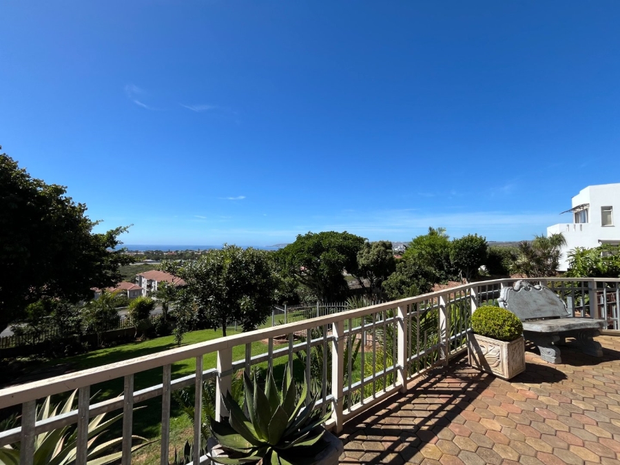 4 Bedroom Property for Sale in Hartenbos Heuwels Western Cape